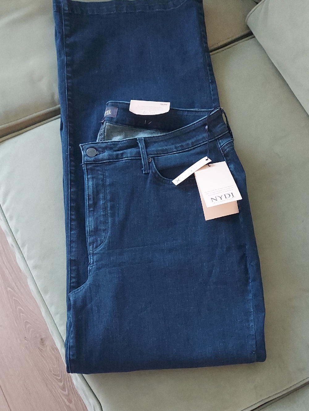 WIDE LEG DARK WASH JEANS   NWT - NYDJ - Picture 2 of 13